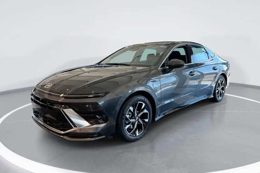 2025 Hyundai Sonata SEL photo 1