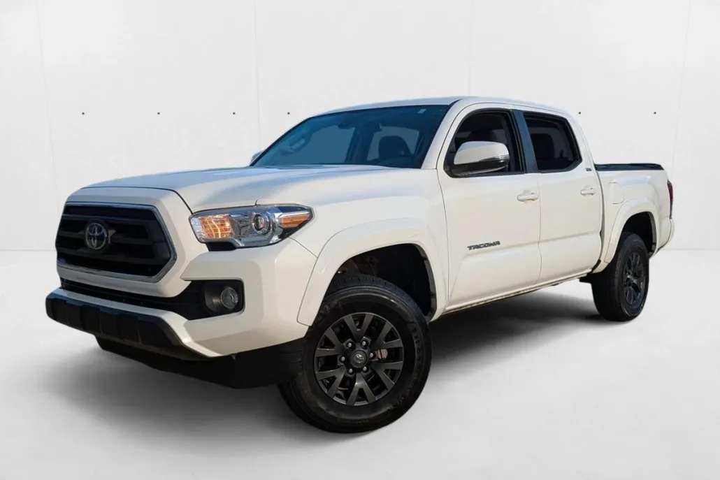 2023 Toyota Tacoma SR5 V6 photo 1