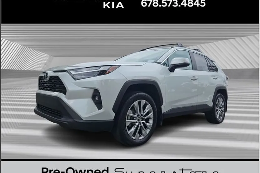 2024 Toyota RAV4 XLE Premium photo 1