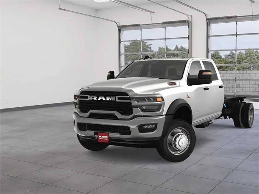 2025 Ram 5500 Tradesman photo 1