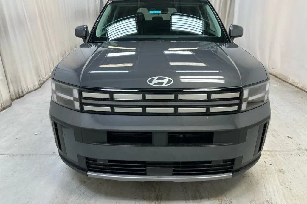 2026 Hyundai Santa Fe SE photo 1