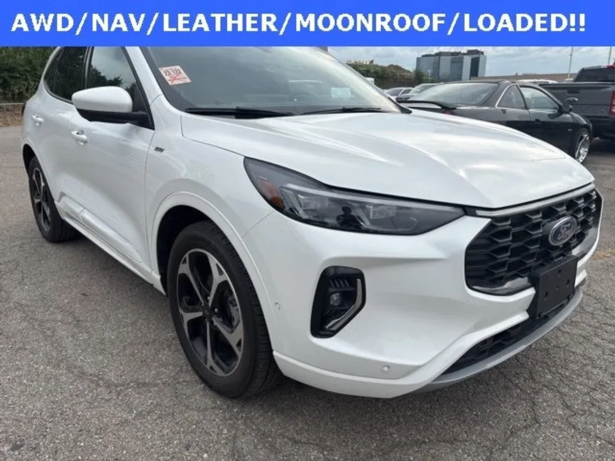 2023 Ford Escape Hybrid ST-Line Elite photo 1