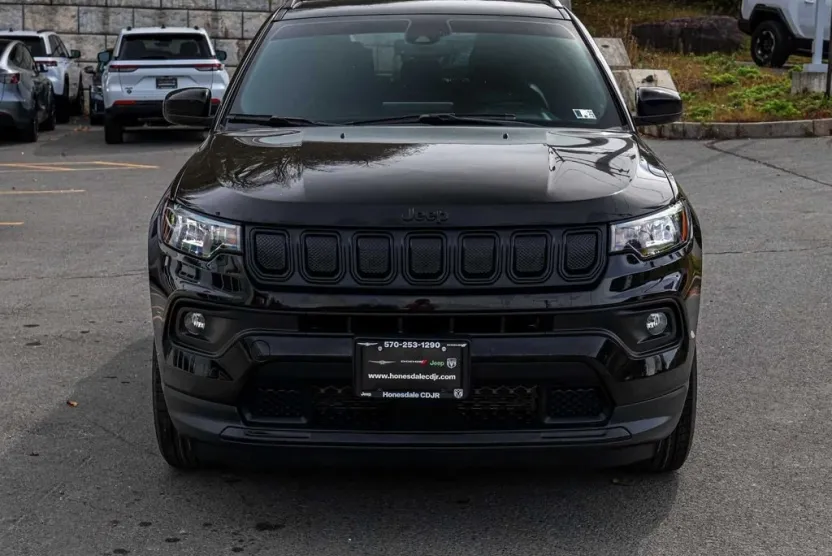 2022 Jeep Compass North Edition Latitude photo 1