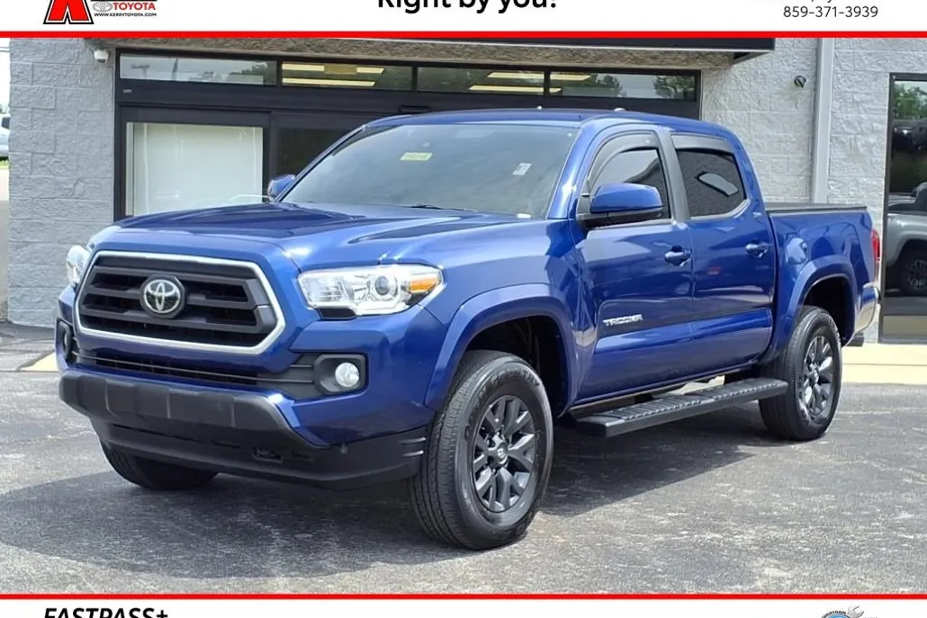 2023 Toyota Tacoma SR5 photo 1