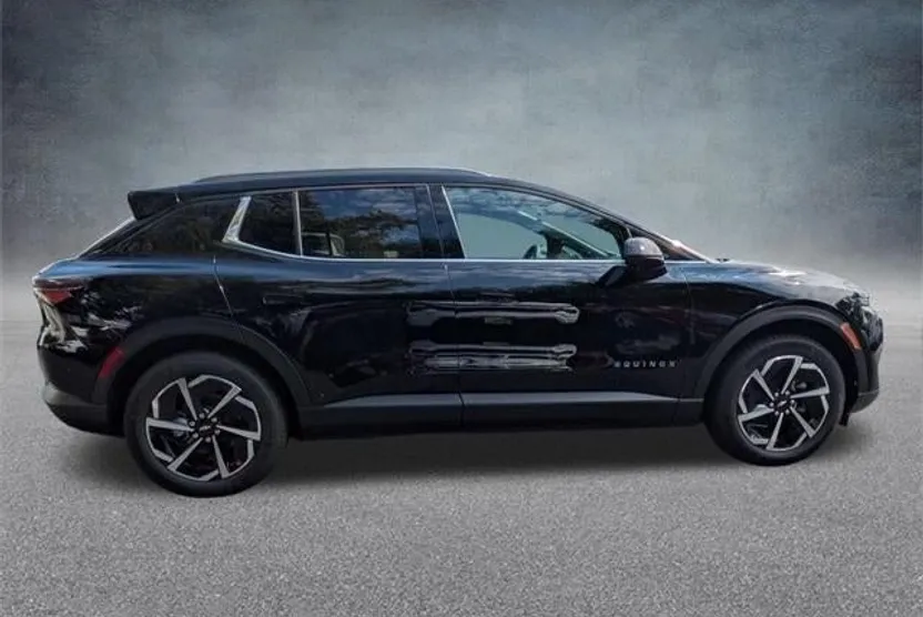 2026 Chevrolet Equinox EV 1LT photo 1