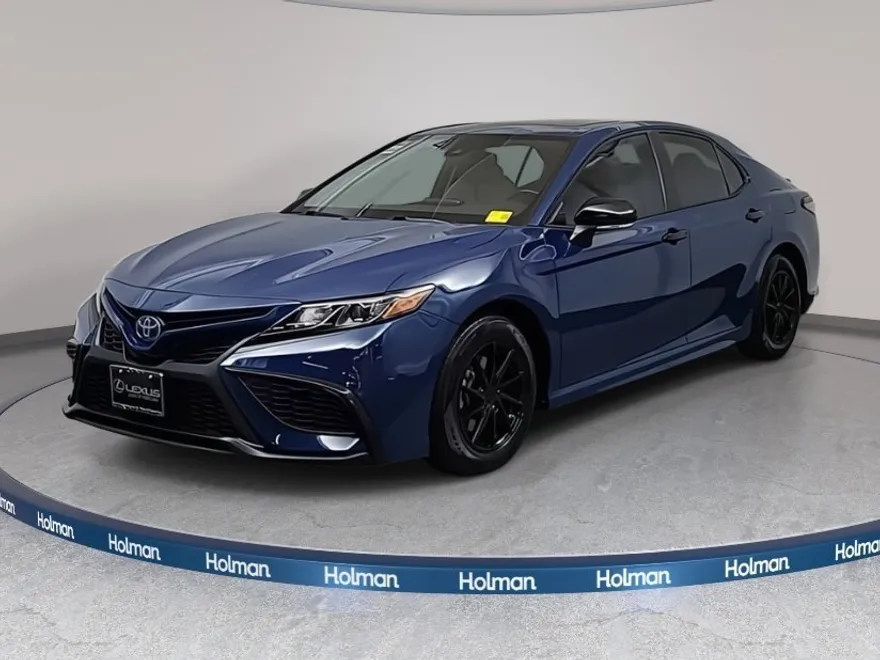 2023 Toyota Camry Hybrid SE photo 1