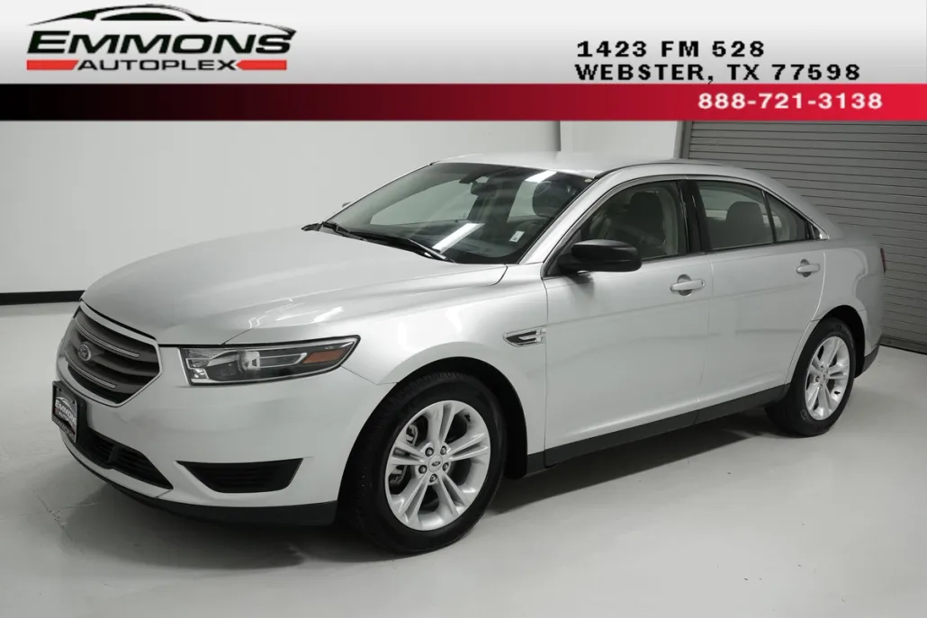 2018 Ford Taurus SE photo 1