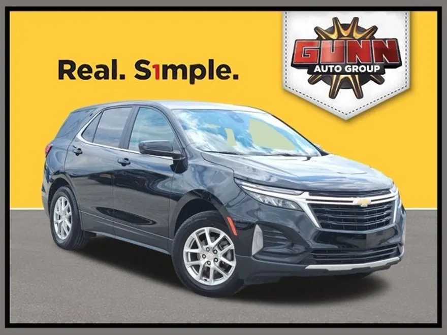 2023 Chevrolet Equinox LT photo 1