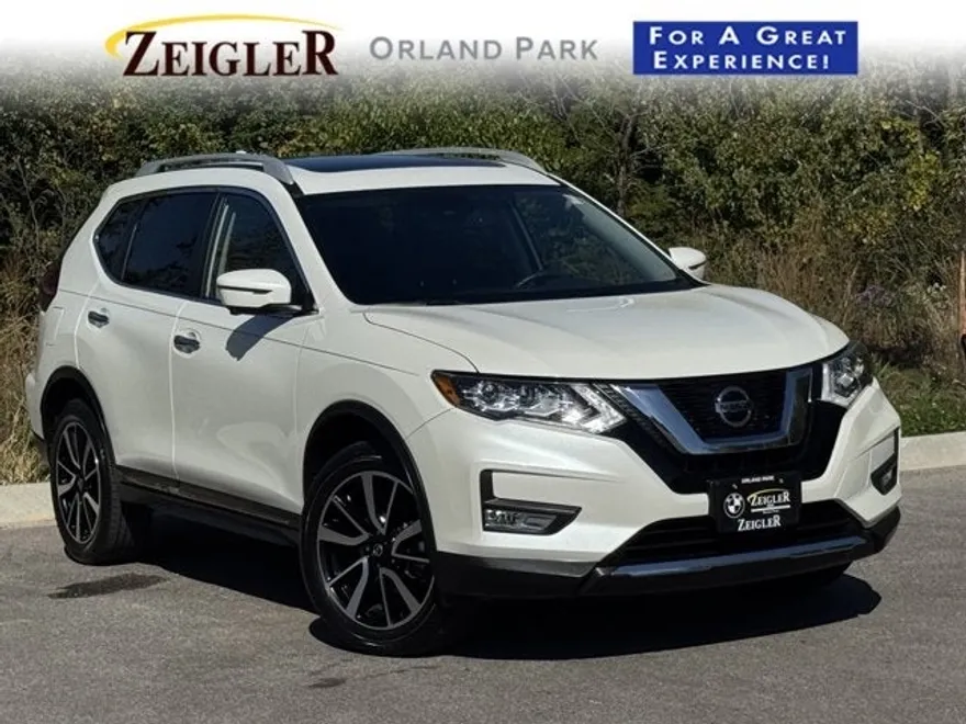 2019 Nissan Rogue SL photo 1
