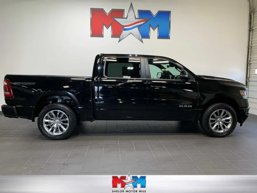 2023 Ram 1500 Laramie photo 1