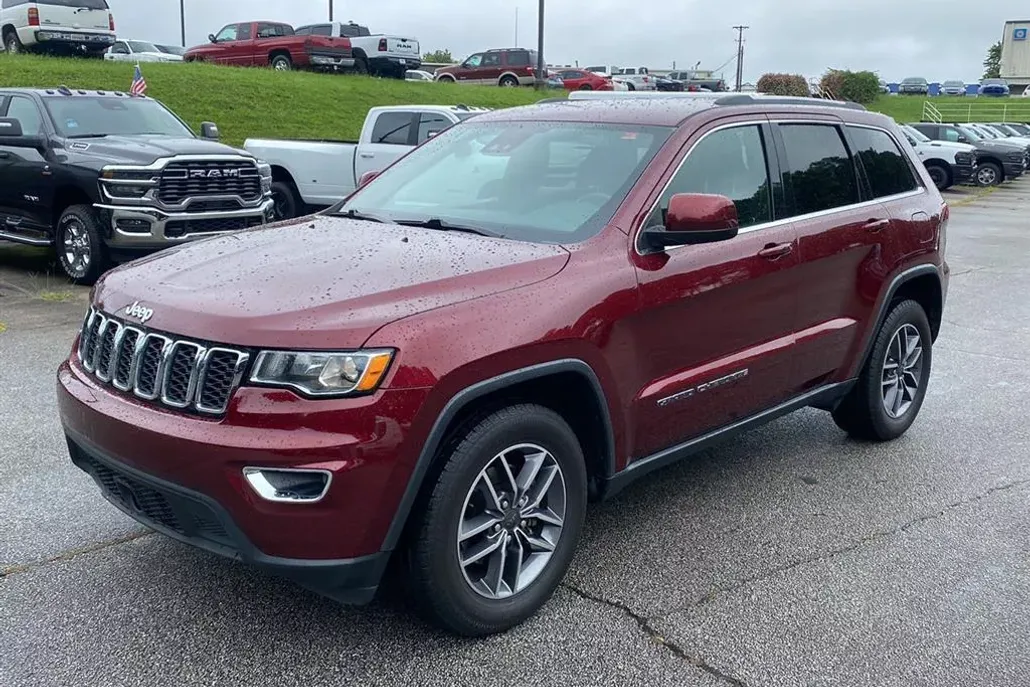 2020 Jeep Grand Cherokee Laredo E photo 1