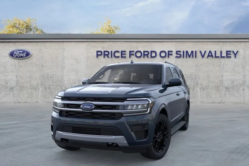 2024 Ford Expedition XLT photo 1