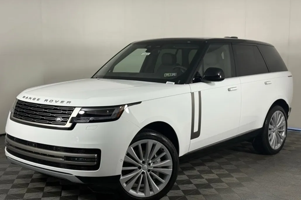 2025 Land Rover Range Rover SE photo 1
