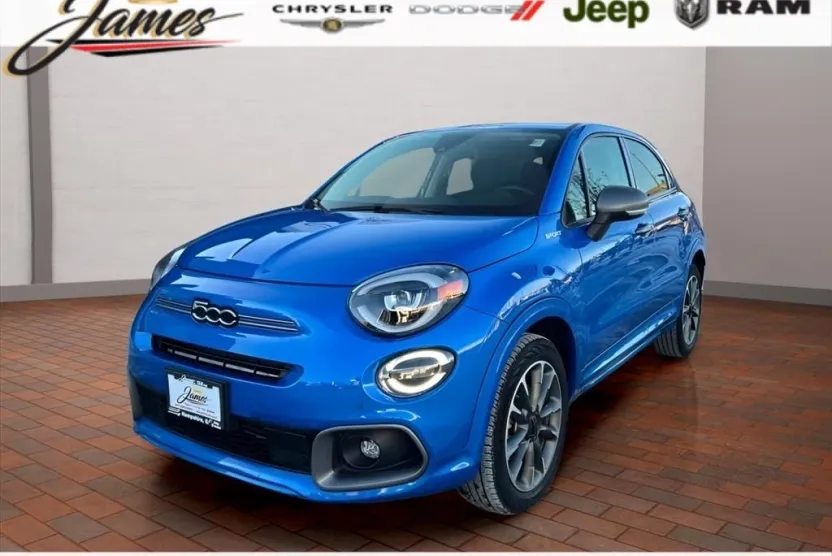 2023 Fiat 500X Pop Sport photo 1
