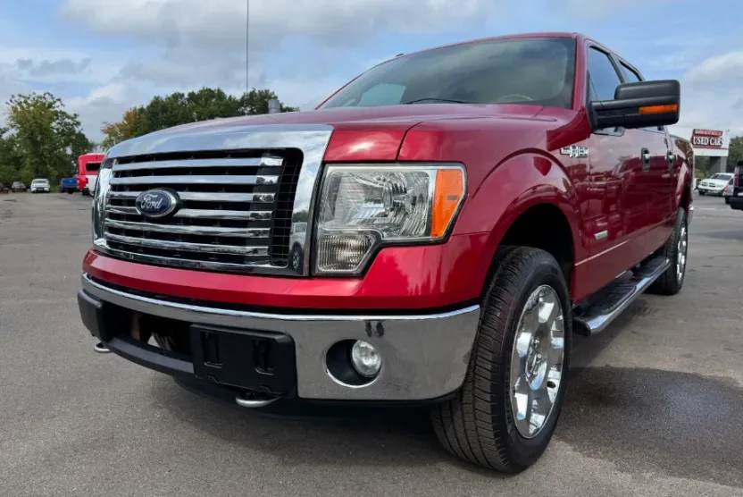 2012 Ford F-150 XLT photo 1