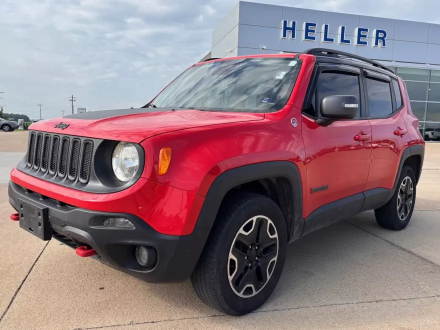 2016 Jeep Renegade Trailhawk photo 1
