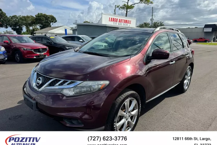 2014 Nissan Murano LE photo 1