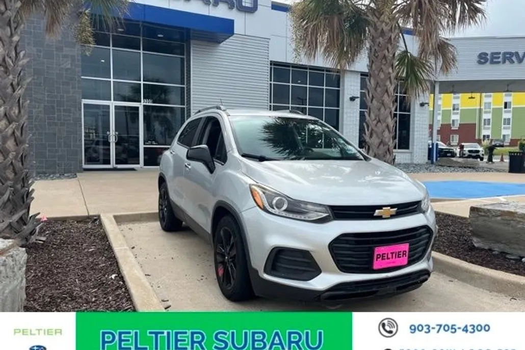 2018 Chevrolet Trax LT photo 1
