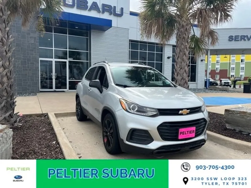 2018 Chevrolet Trax LT photo 1