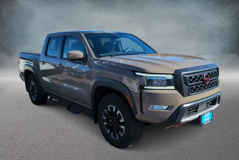 2022 Nissan Frontier PRO-4X photo 1
