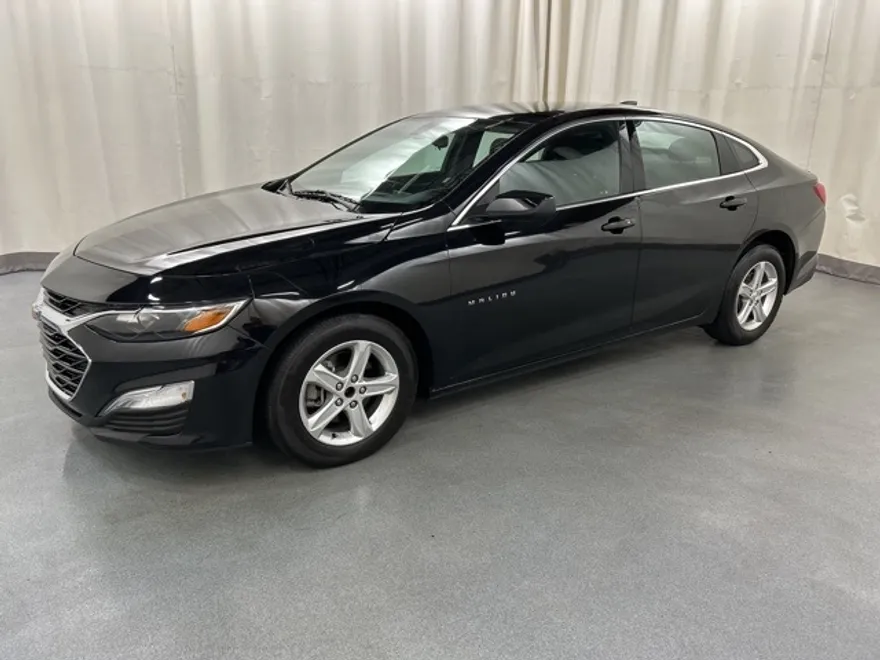 2022 Chevrolet Malibu photo 1