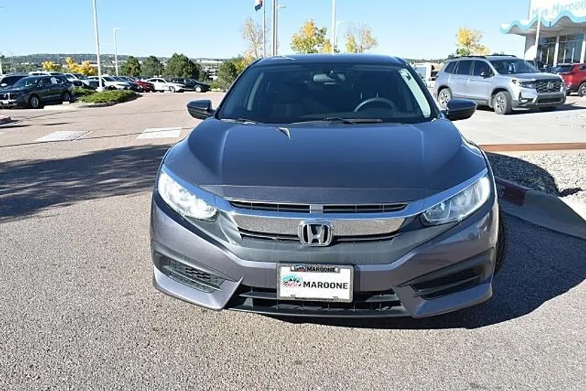 2017 Honda Civic LX photo 1