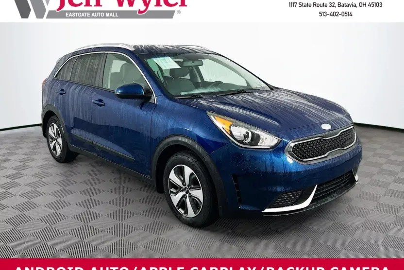 2017 Kia Niro LX photo 1