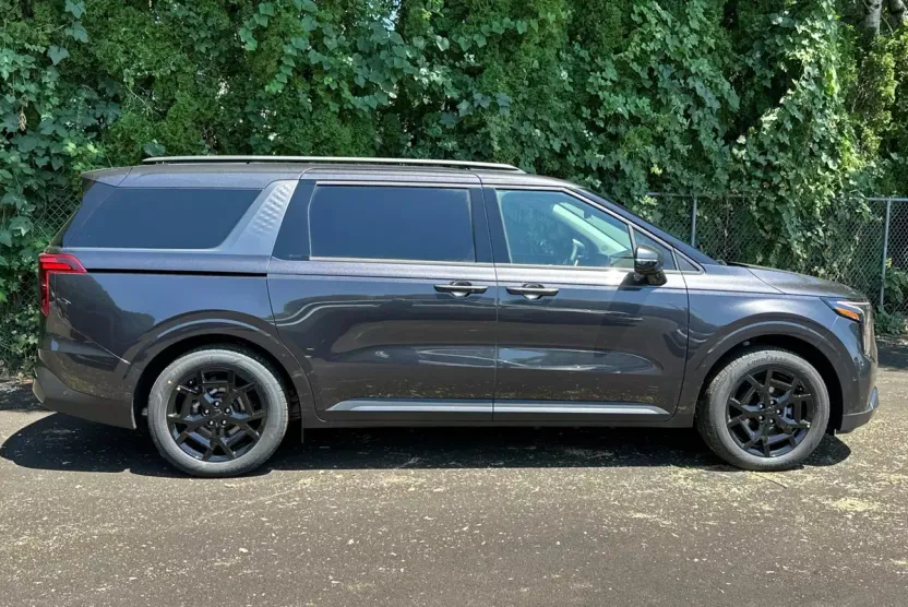 2026 Kia Carnival SX Prestige photo 1