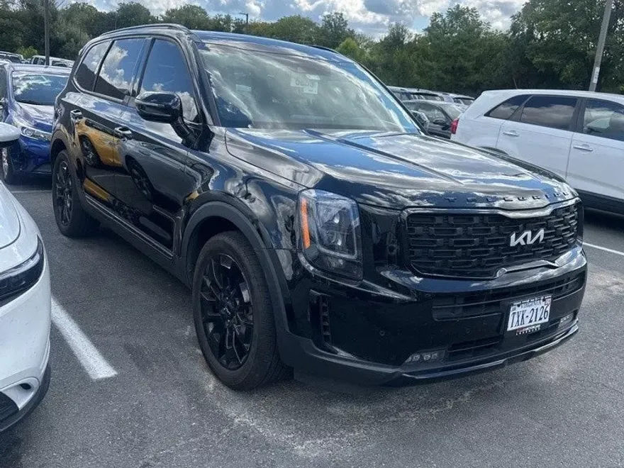 2022 Kia Telluride SX photo 1