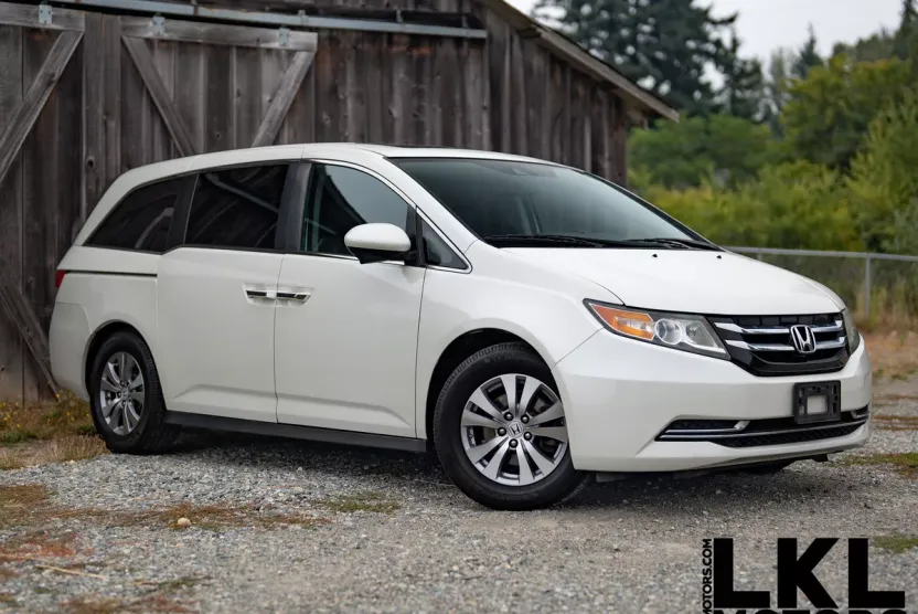 2015 Honda Odyssey EX-L photo 1