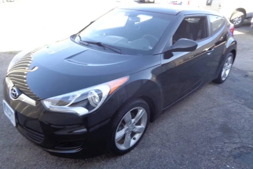 2012 Hyundai Veloster photo 1