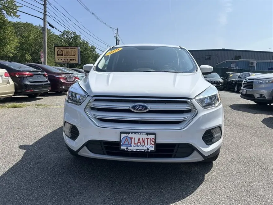 2019 Ford Escape SE photo 1