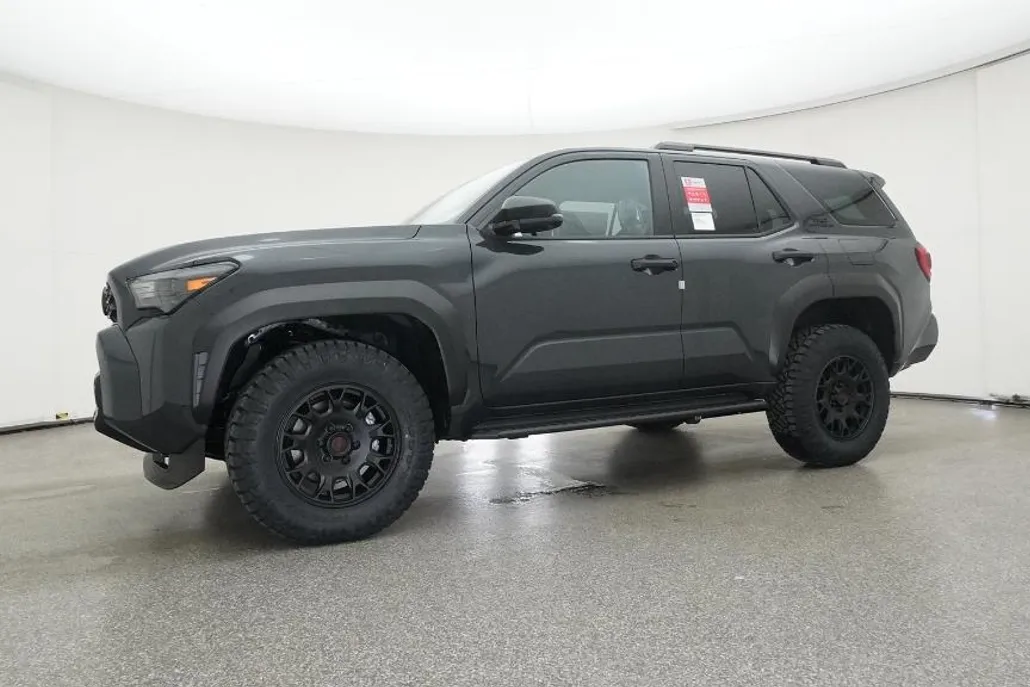 2025 Toyota 4Runner TRD Off-Road Premium photo 1
