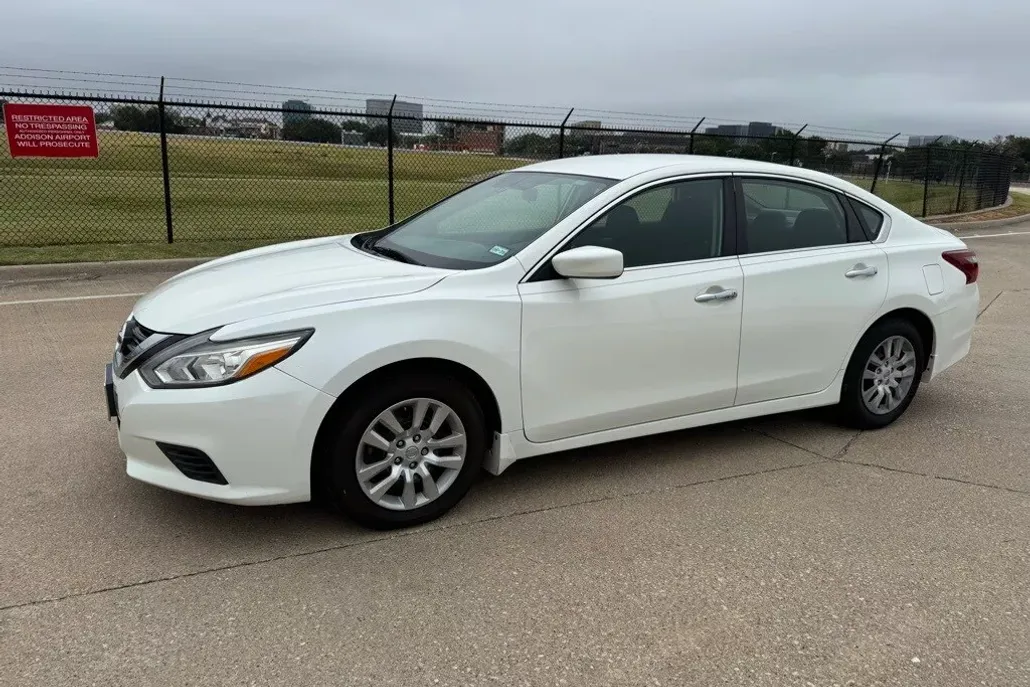 2018 Nissan Altima 2.5 S photo 1