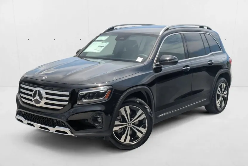 2025 Mercedes Benz GLB 250 photo 1