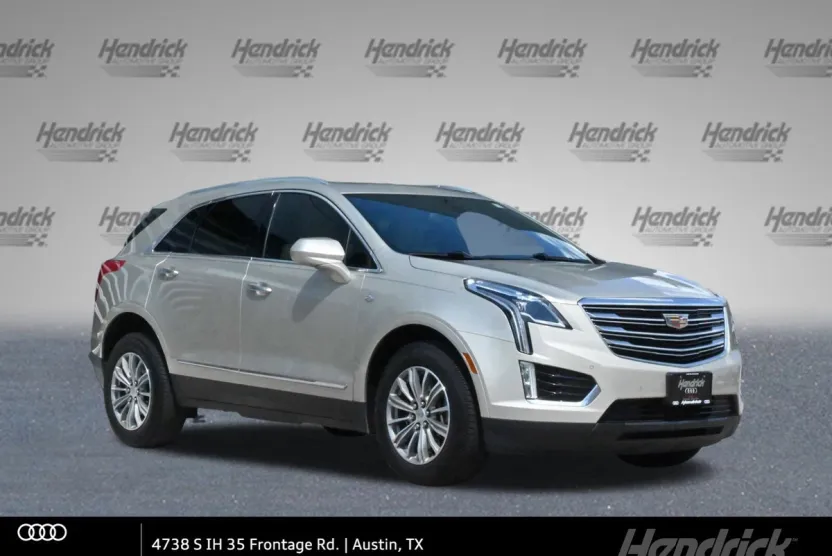 2017 Cadillac XT5 Luxury photo 1