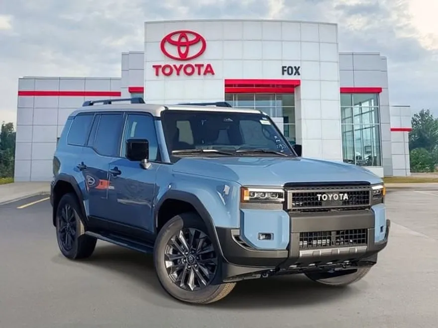 2025 Toyota Land Cruiser photo 1