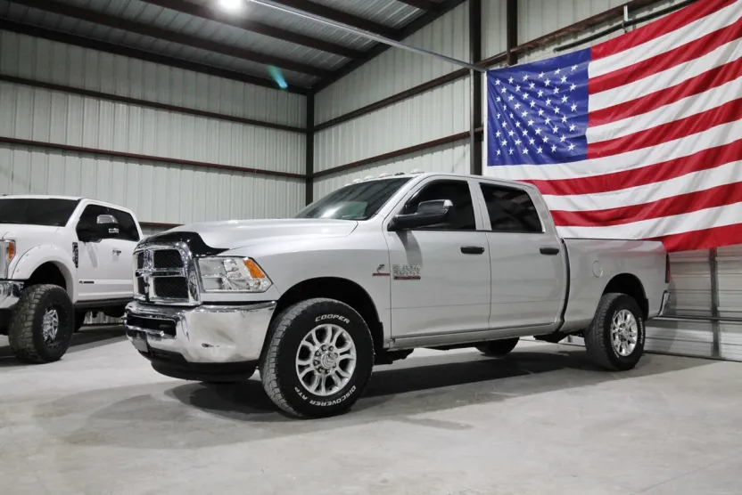 2014 Ram 2500 Tradesman photo 1