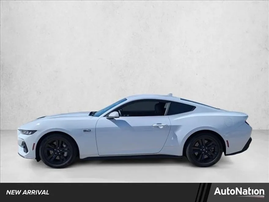 2024 Ford Mustang GT photo 1