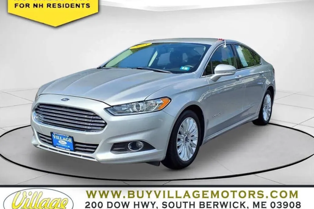 2015 Ford Fusion Hybrid SE photo 1
