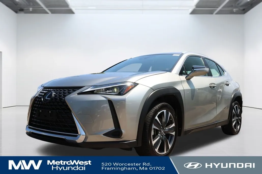 2022 Lexus UX 200 photo 1