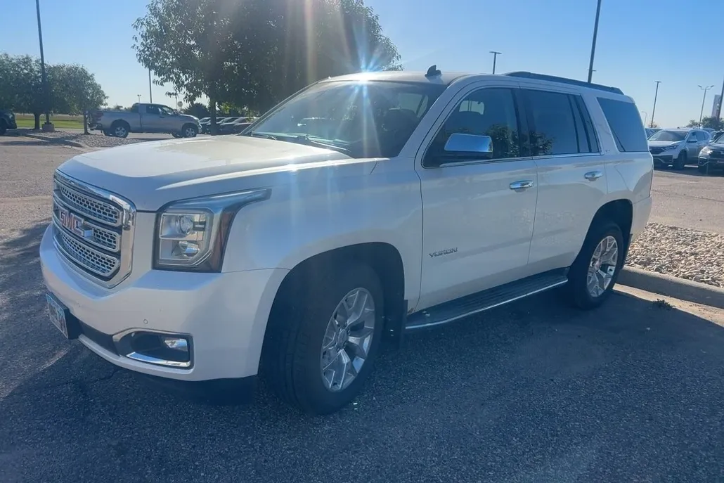2015 Gmc Yukon SLT photo 1