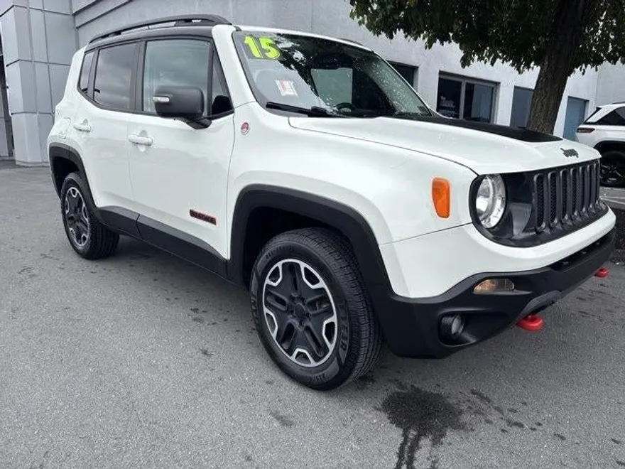 2015 Jeep Renegade Trailhawk photo 1