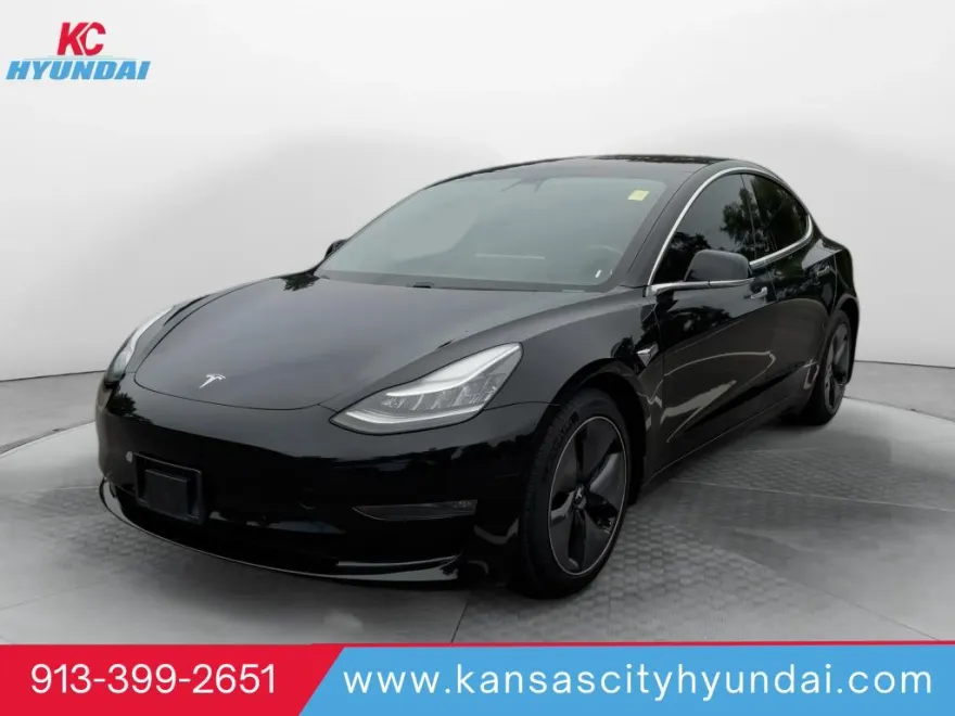 2018 Tesla Model 3 Long Range photo 1