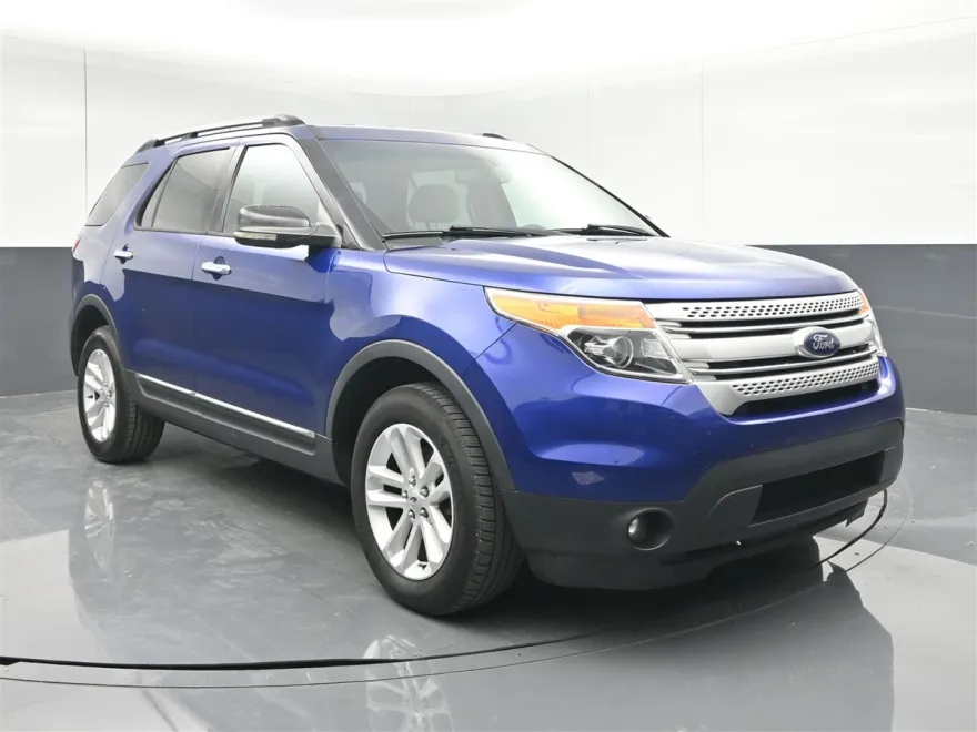 2013 Ford Explorer XLT photo 1