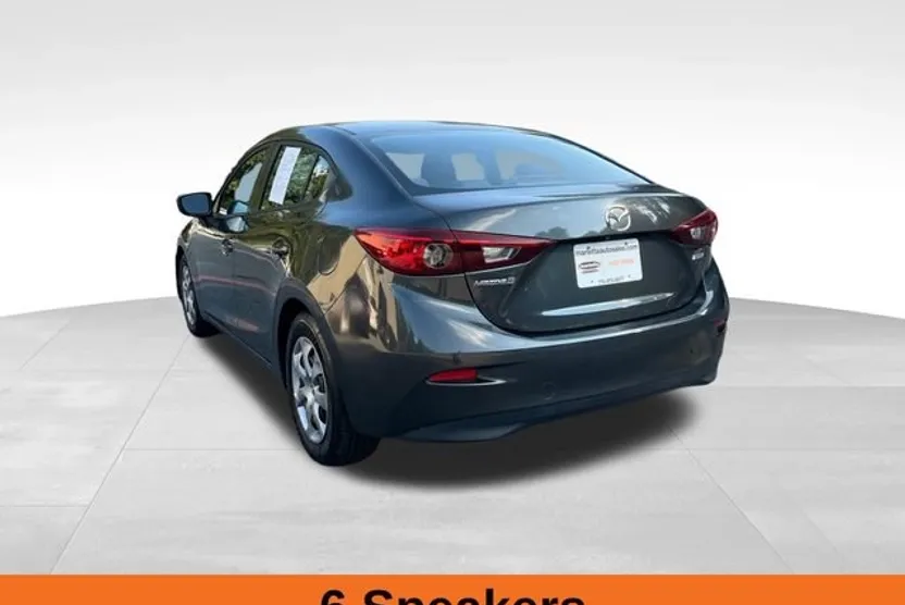 2017 Mazda Mazda3 Sport photo 1