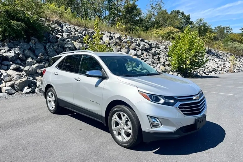 2021 Chevrolet Equinox Premier photo 1