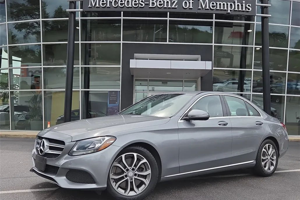 2016 Mercedes Benz C 300 photo 1