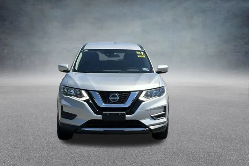 2019 Nissan Rogue S photo 1