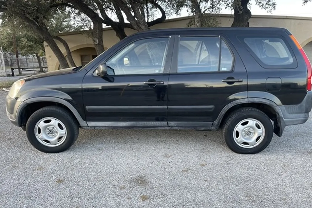 2004 Honda CR-V LX photo 1